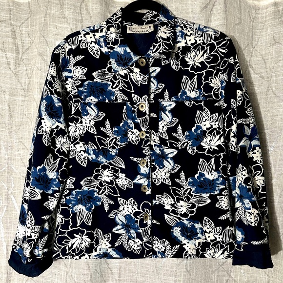 Sara Studio Pretty Blue White Floral Jacket/Blazer Size Large EUC - Picture 6 of 15